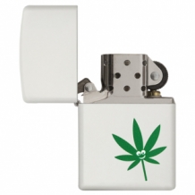 Zippo aansteker Leaf Face open